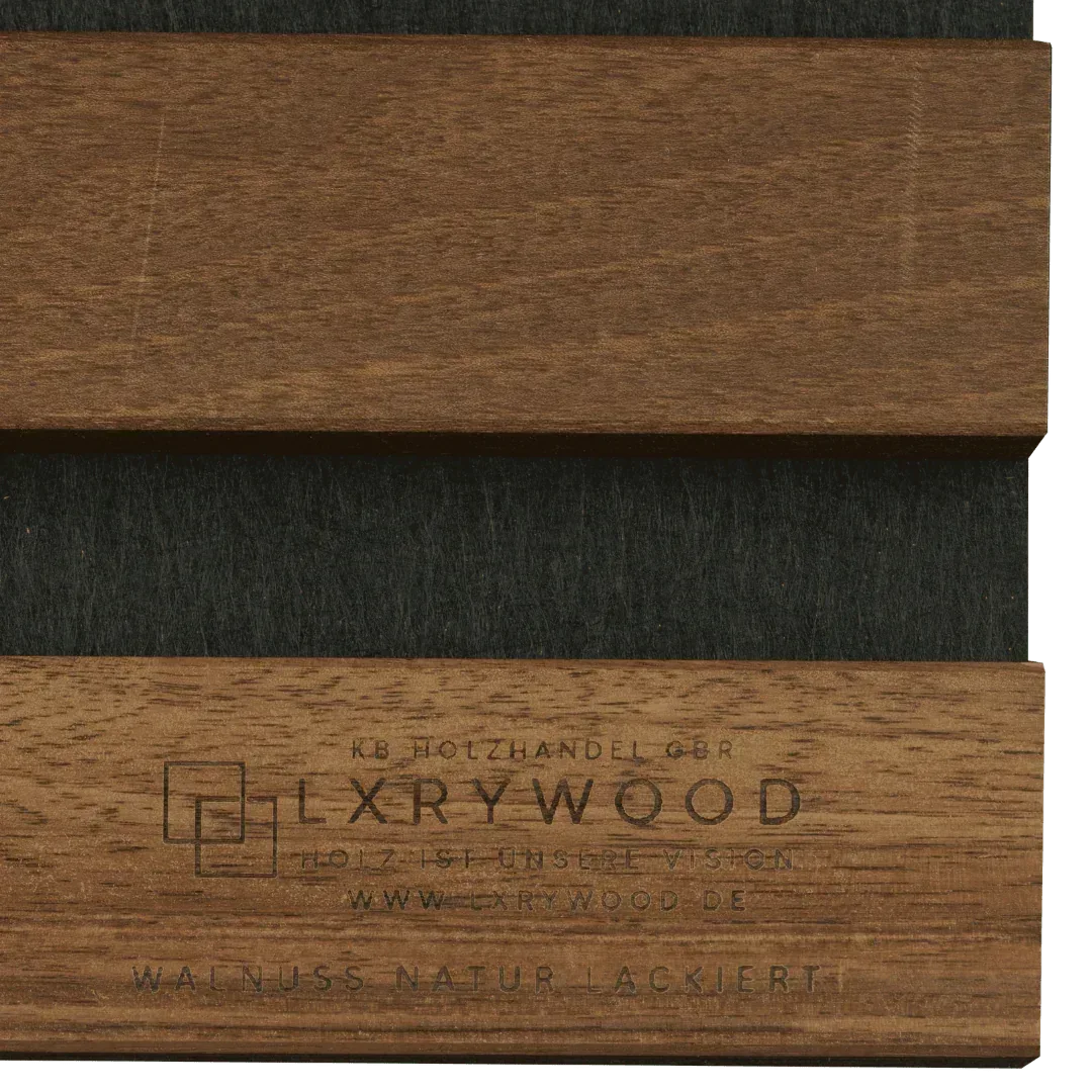 Muster Walnuss Natur Lackiert mit schwarzem Filz, Detail mit LXRYWOOD-Prägung